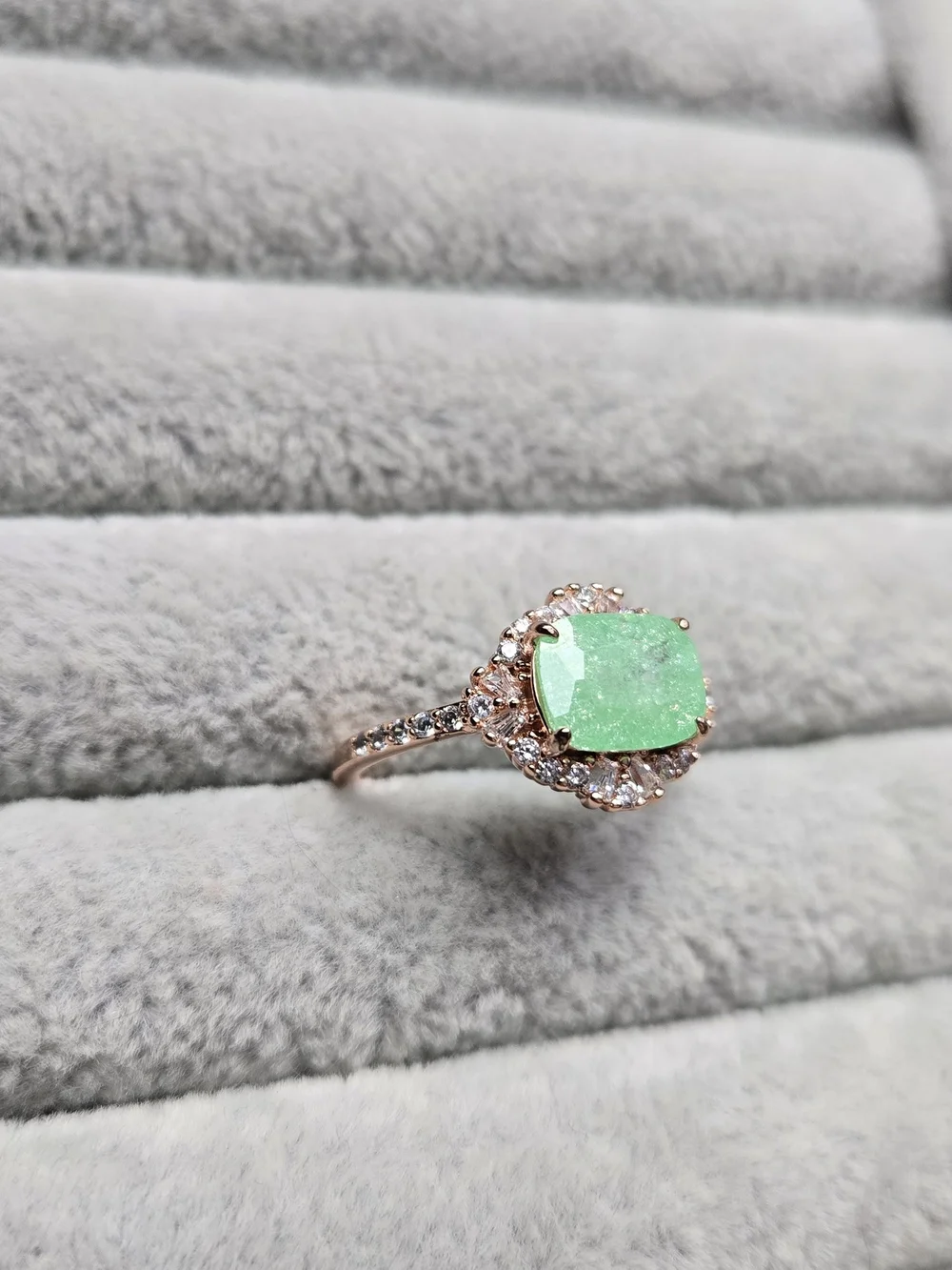 Size 8 Turquoise Ice Crystal Rose Gold Plated Bomb Party Ring